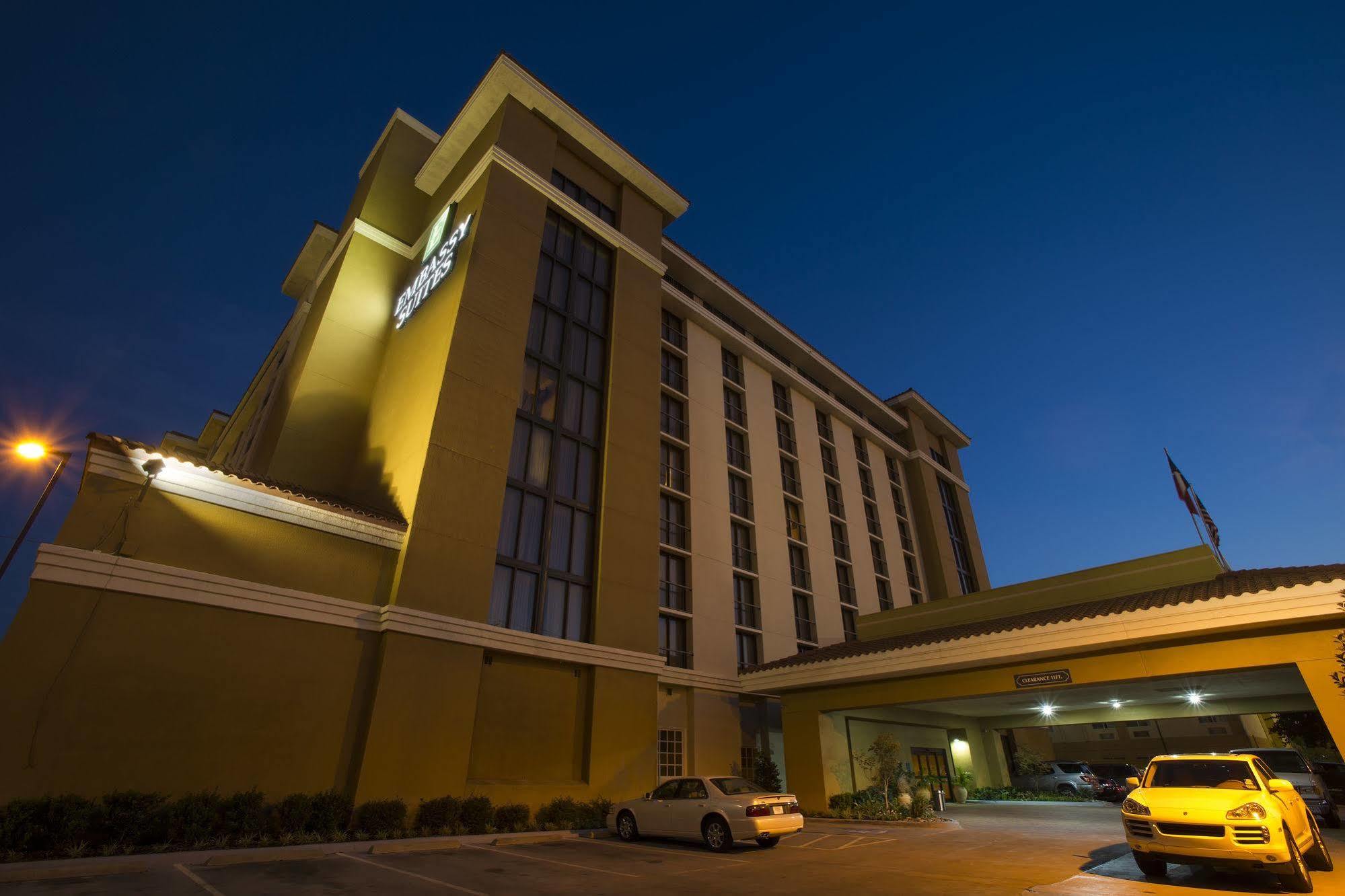 Embassy Suites Dallas - Park Central Area Exterior foto